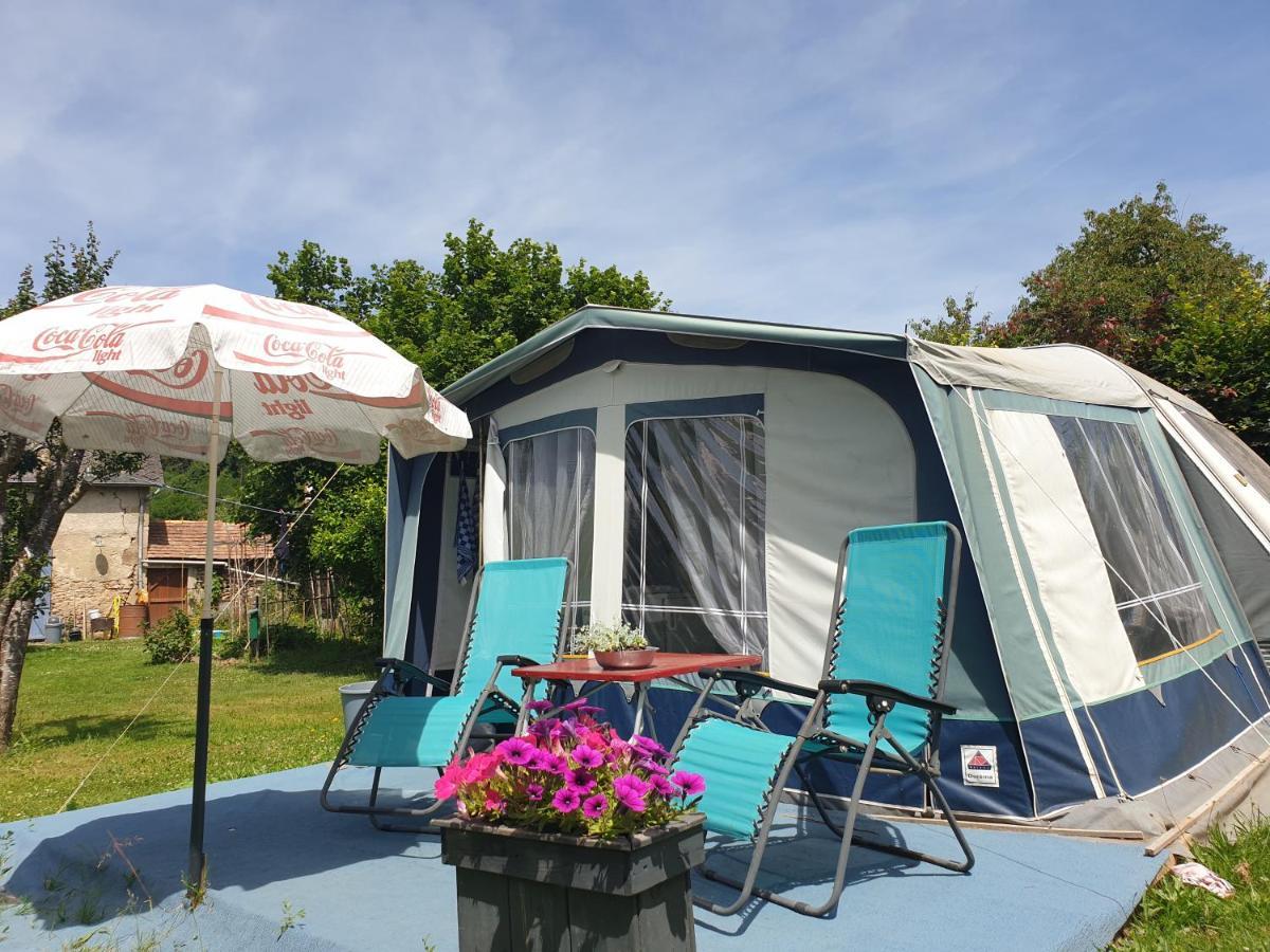 De Oude Pastorie Bed & Breakfast La Celle-En-Morvan Exterior foto